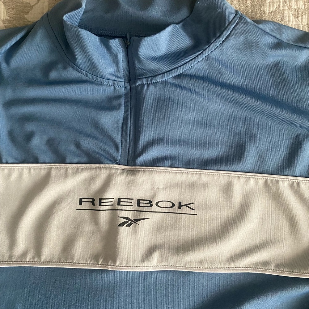 Vintage Reebok Shirt - Picture 2 of 3